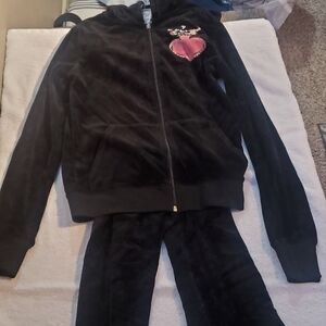 Royalty For Me Black Heart Sweat Suit